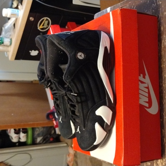 Jordan 14 retro black white size 8.5 - Picture 4 of 10